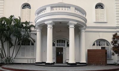 ছাগু,শুকর এবং বাংলা একাডেমি সমাচার